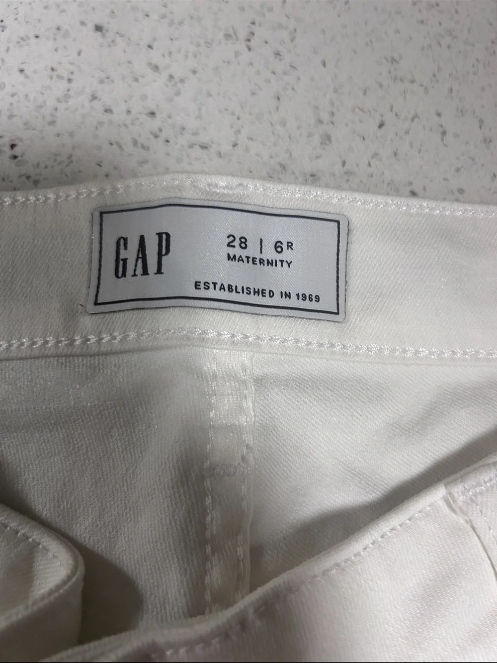 Gap Maternity Jeans NWOT sz 6 - Picture 6 of 7